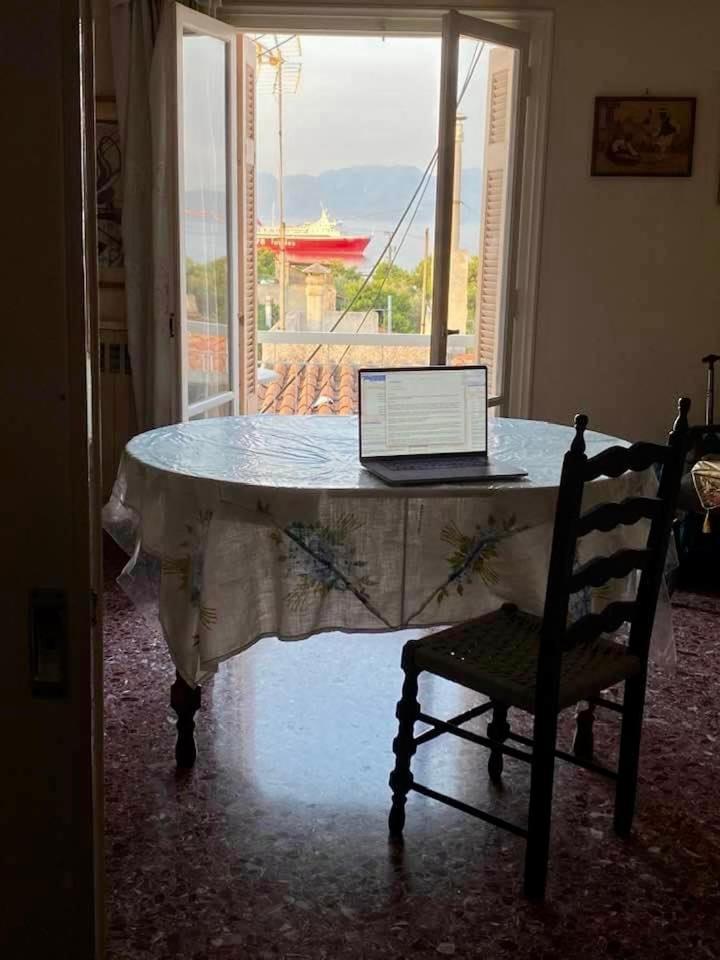 Appartement Vue Sur Mer Soul Family, Egine Aegina 외부 사진